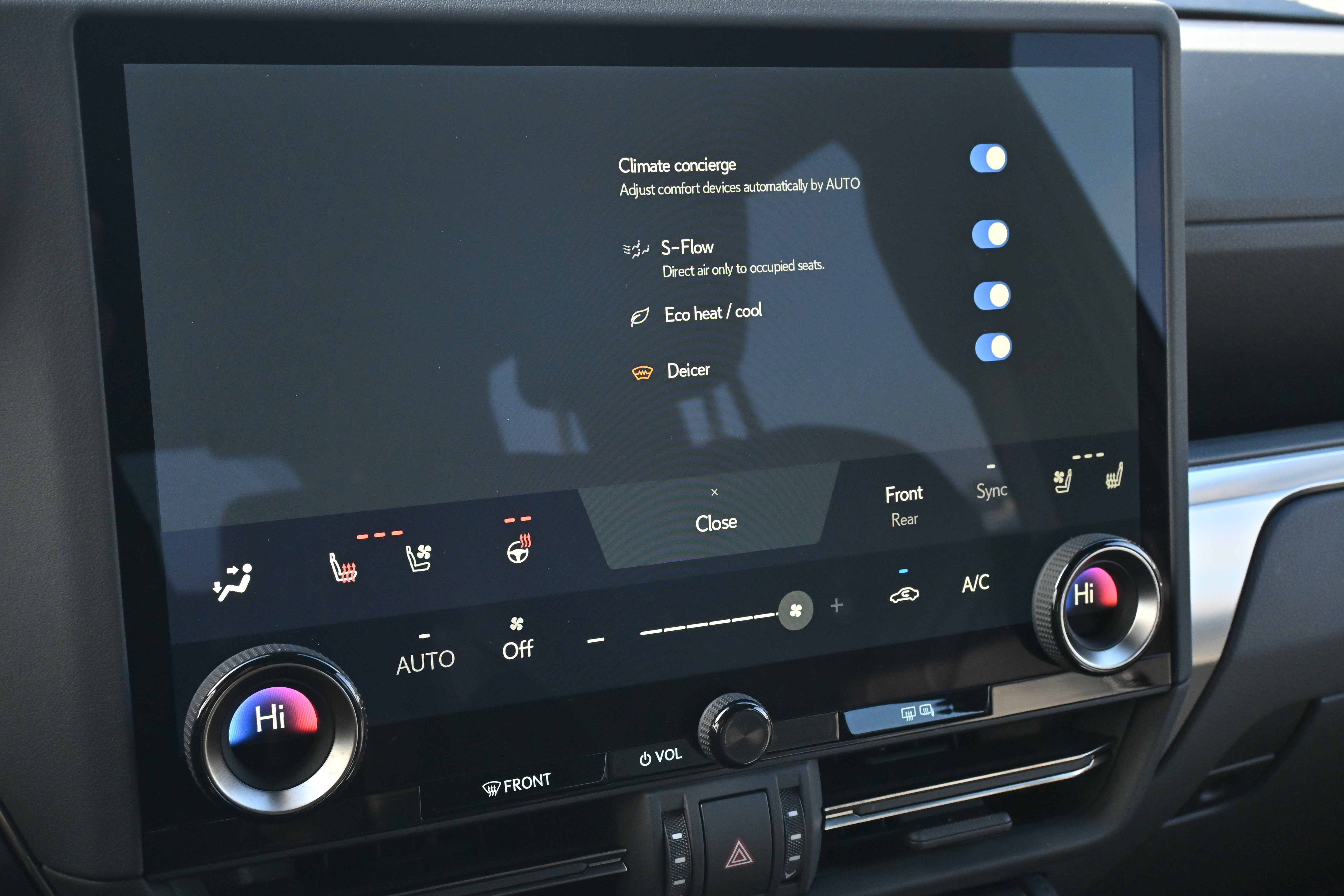 Used 2025 Lexus GX 550 w/ Accessory Package (2T) image 22