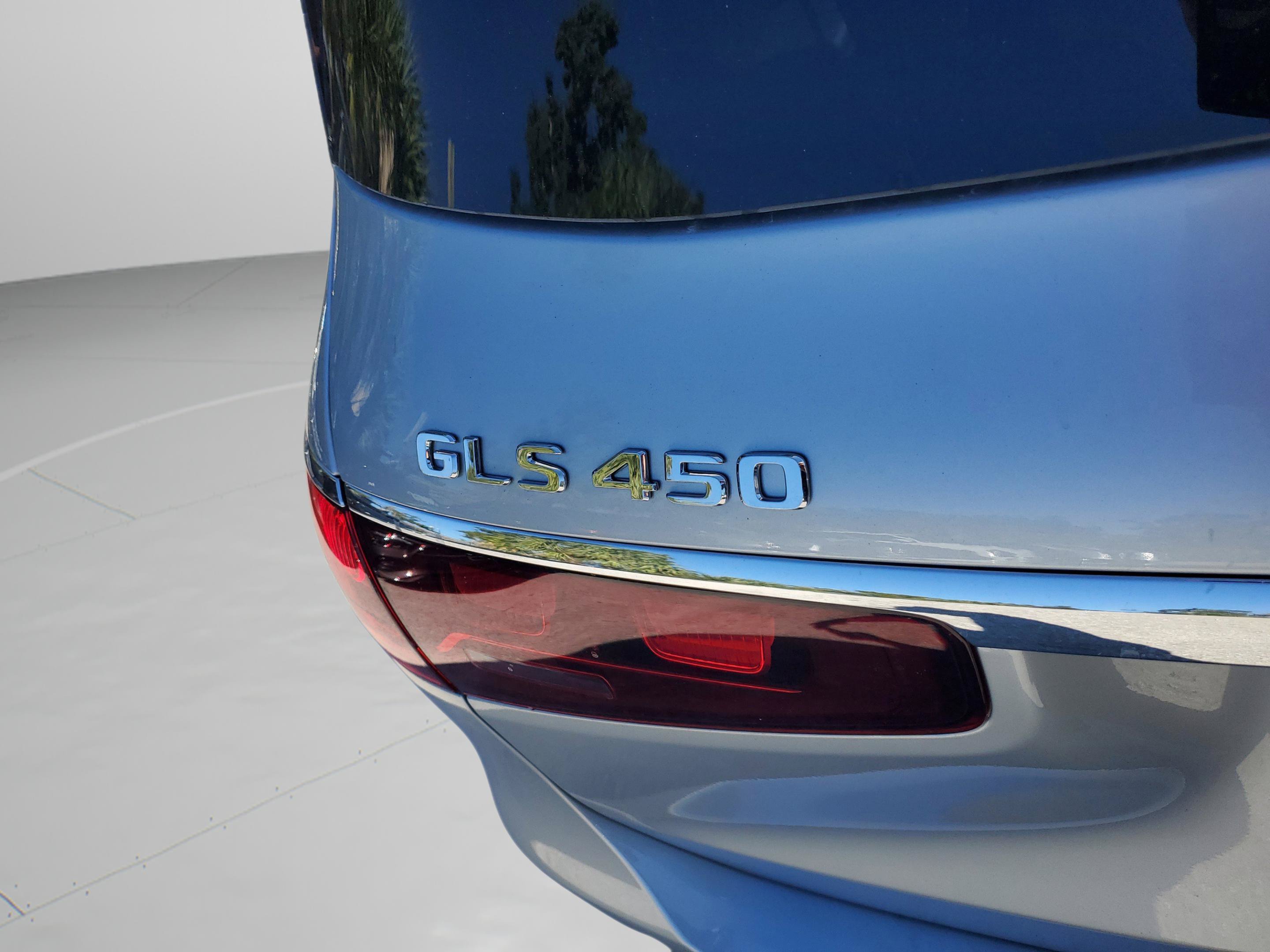 Certified 2026 Mercedes-Benz GLS 450 4MATIC image 7