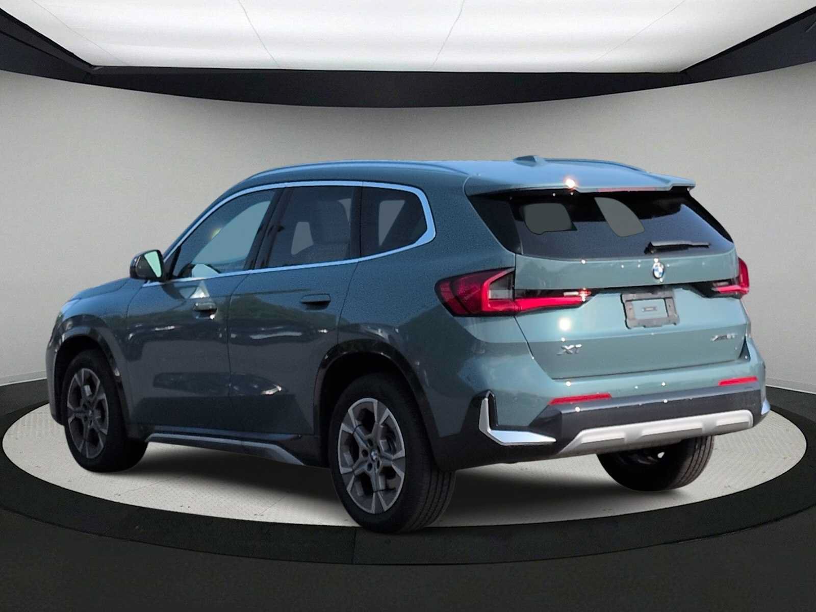 Used 2026 BMW X1 xDrive28i w/ Convenience Package AWD/4WD image 6