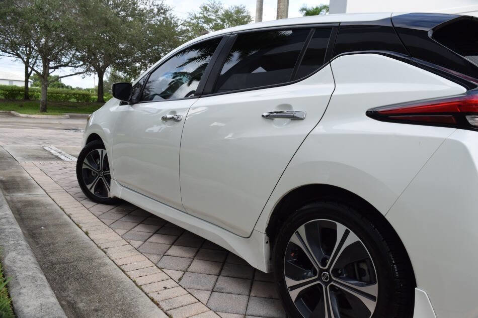 Used 2022 Nissan Leaf SV image 23