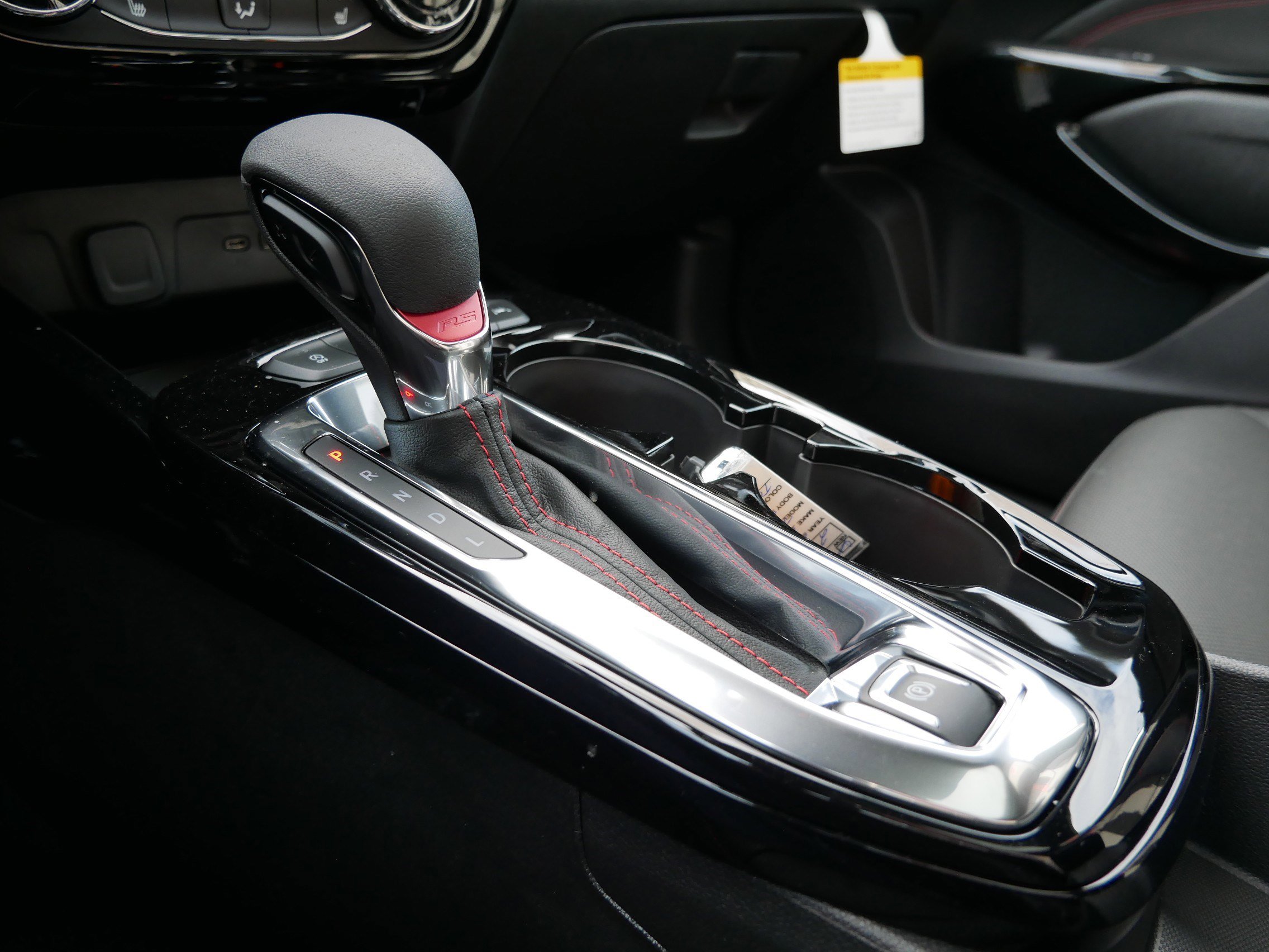 New 2026 Chevrolet Trax RS w/ Sunroof Package image 21