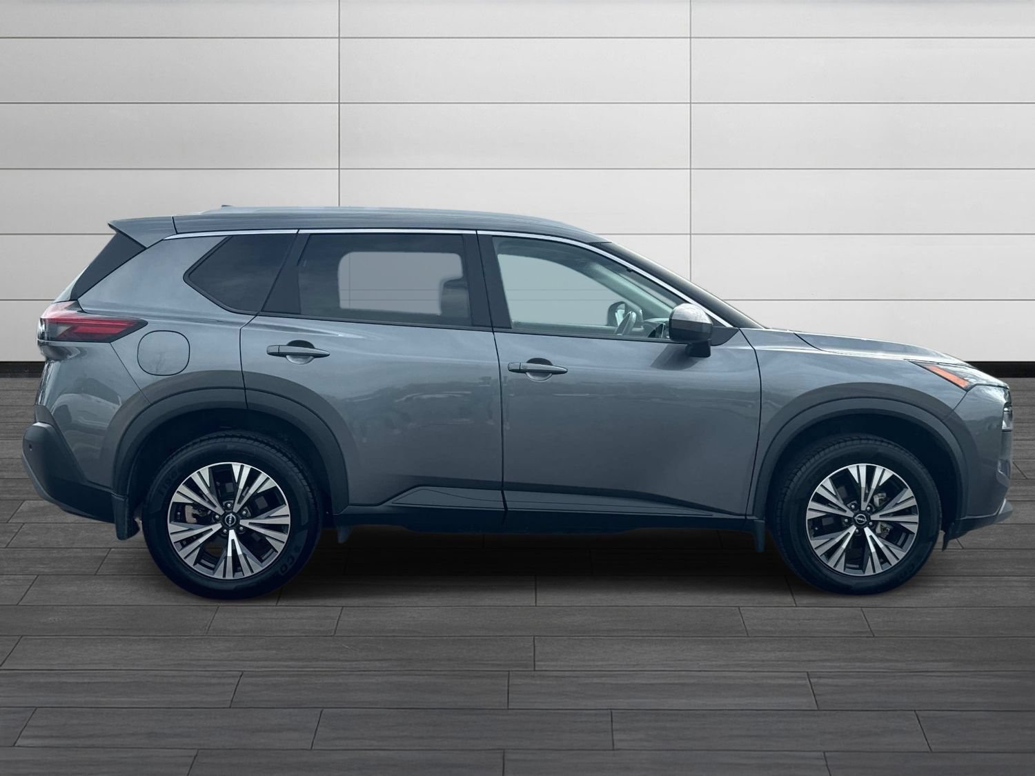 Used 2023 Nissan Rogue SV w/ SV Premium B Package FWD image 3