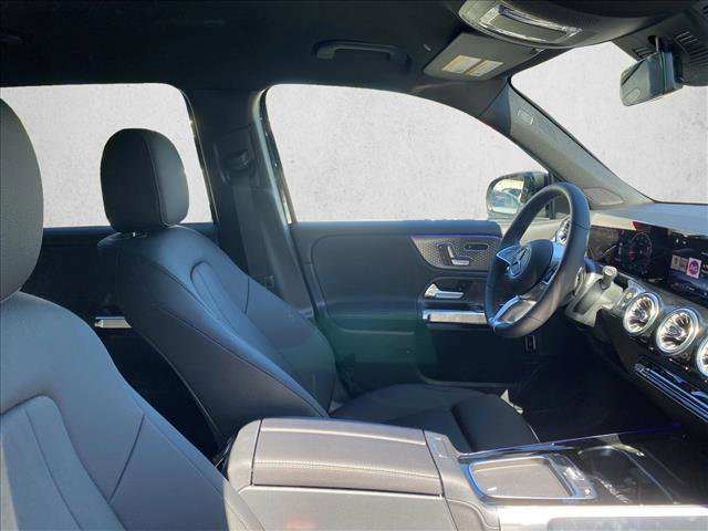 Used 2025 Mercedes-Benz GLB 250 image 21
