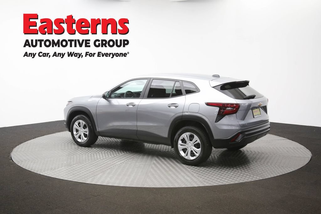 Used 2024 Chevrolet Trax LS w/ Driver Confidence Package FWD image 57