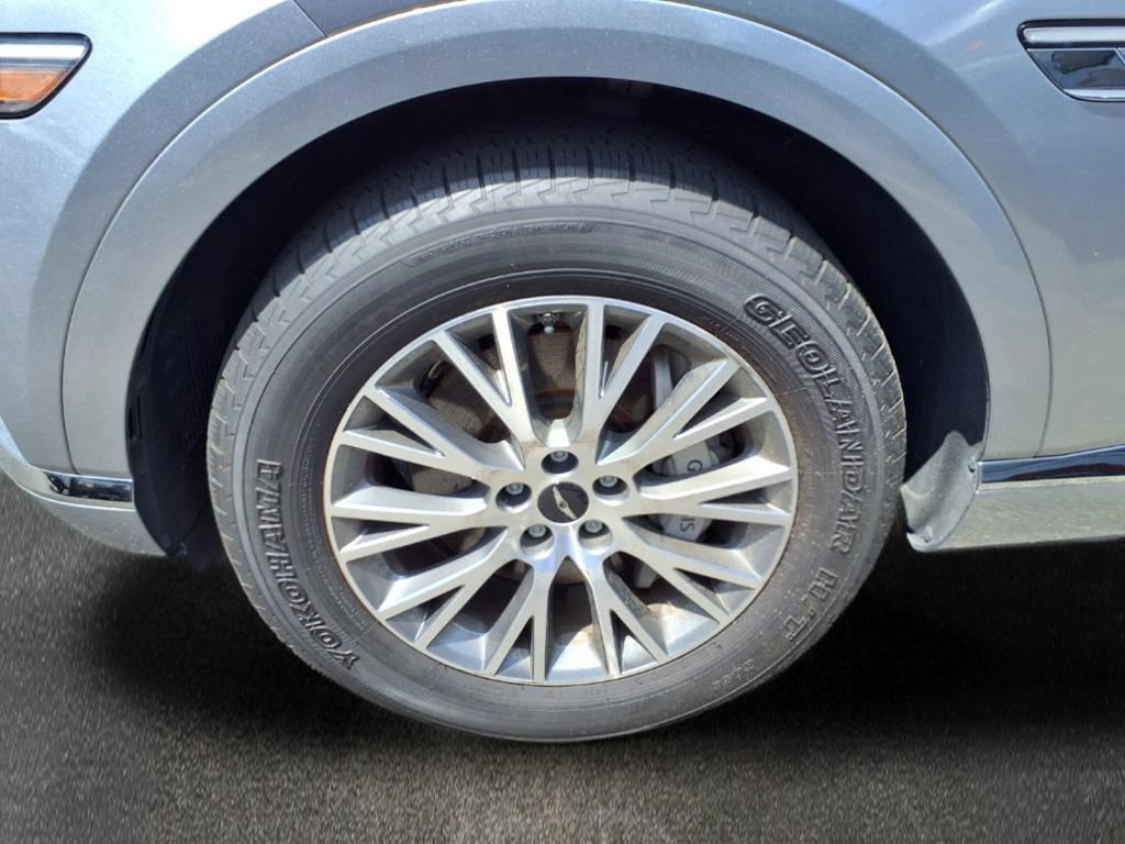 Used 2025 Genesis GV80 2.5T Standard AWD/4WD image 9