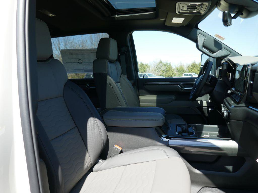 New 2026 Chevrolet Silverado 2500 ZR2 w/ LPO, Dark Essentials Package image 13