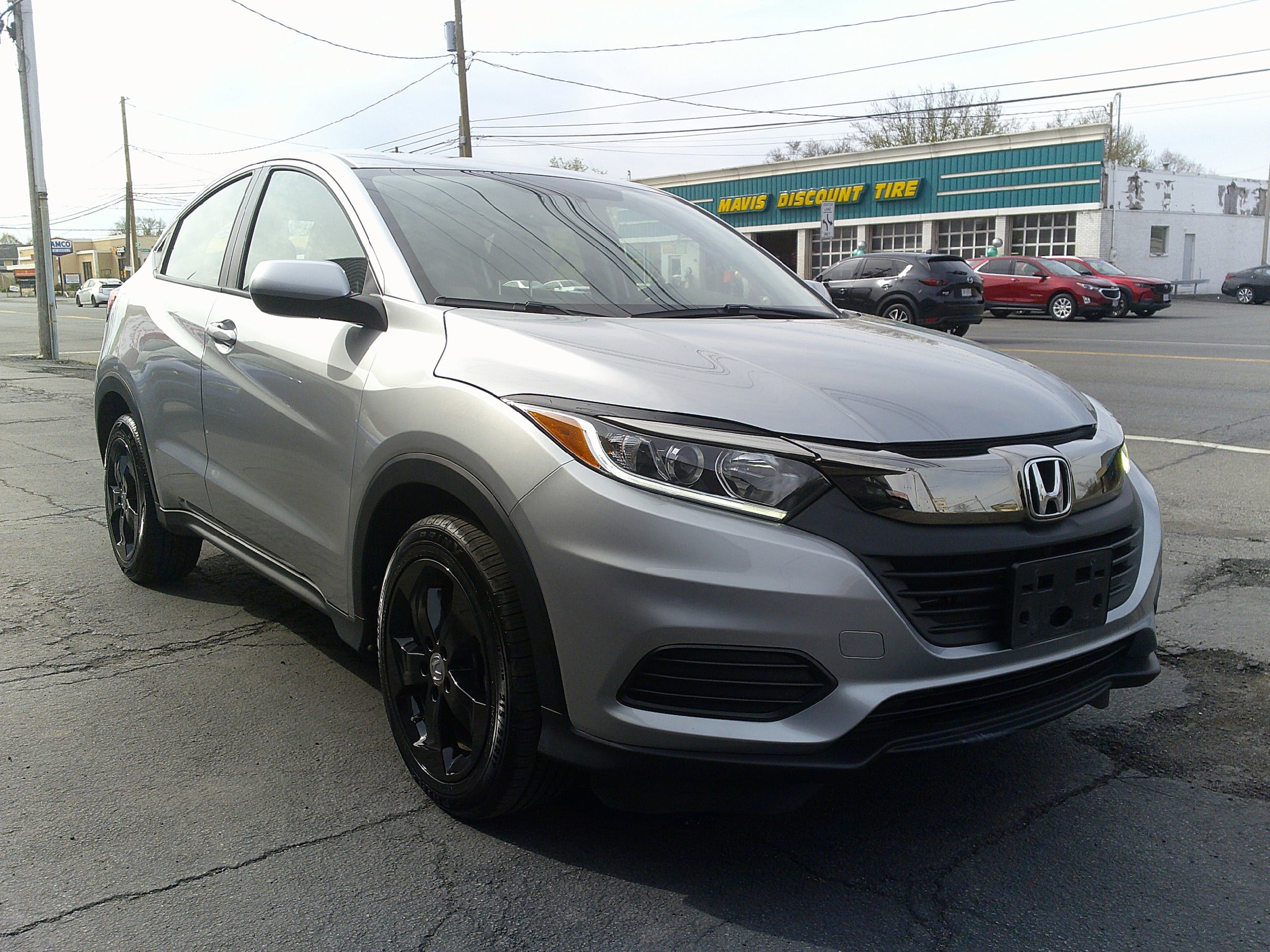Used 2019 Honda HR-V LX image 7
