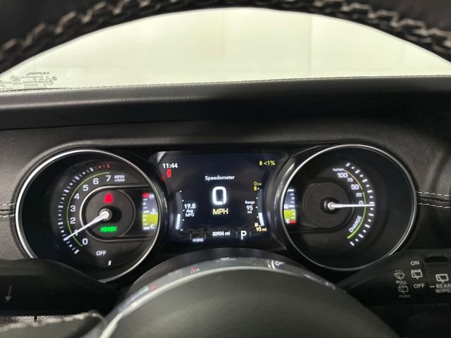 Used 2023 Jeep Wrangler Unlimited Sahara w/ Cold Weather Group image 17