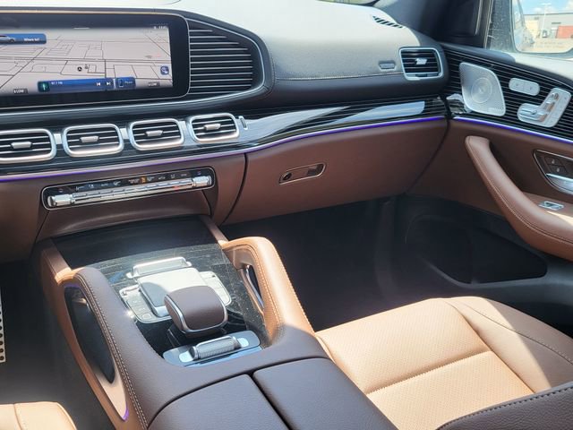 Used 2025 Mercedes-Benz GLS 450 4MATIC image 34