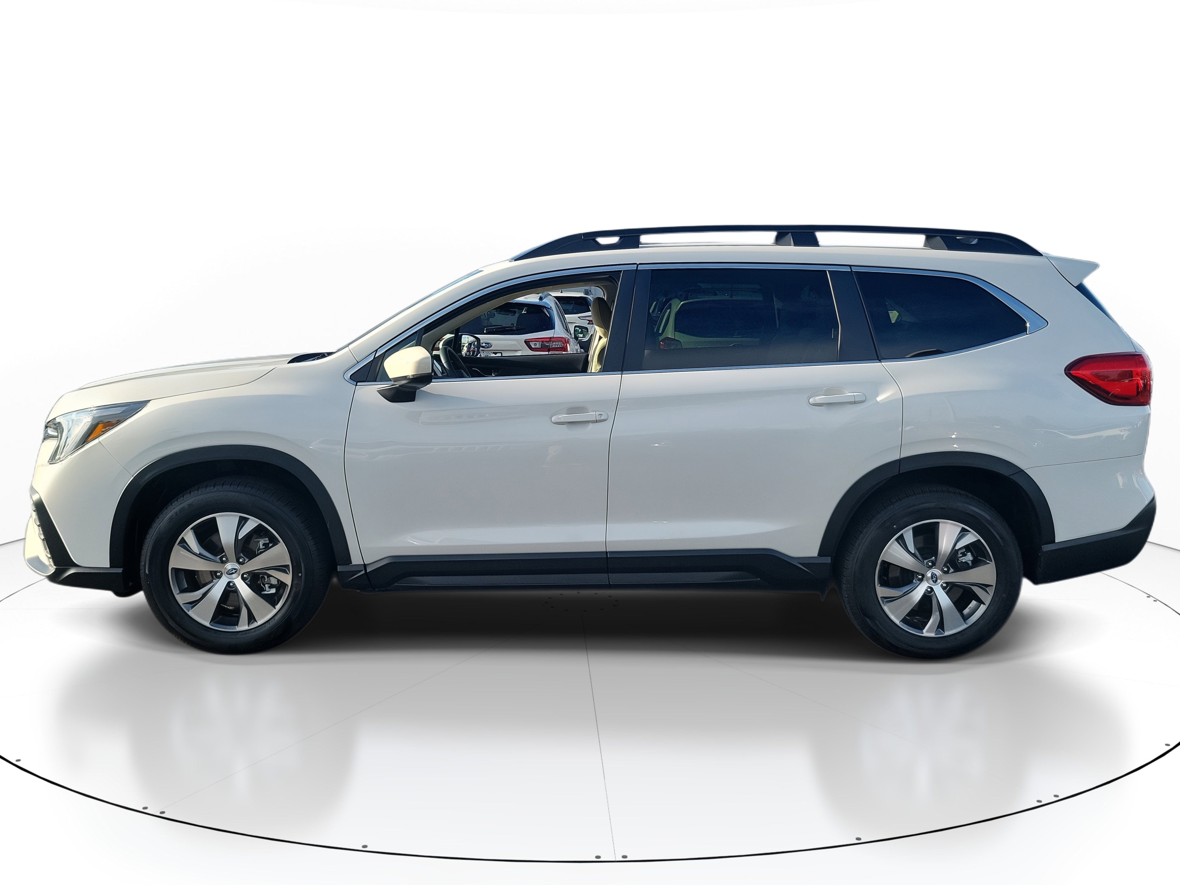 Certified 2025 Subaru Ascent Premium image 3