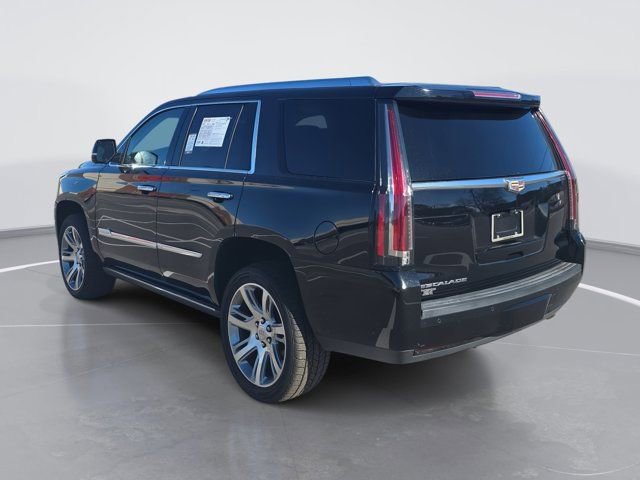Used 2017 Cadillac Escalade Premium Luxury image 5