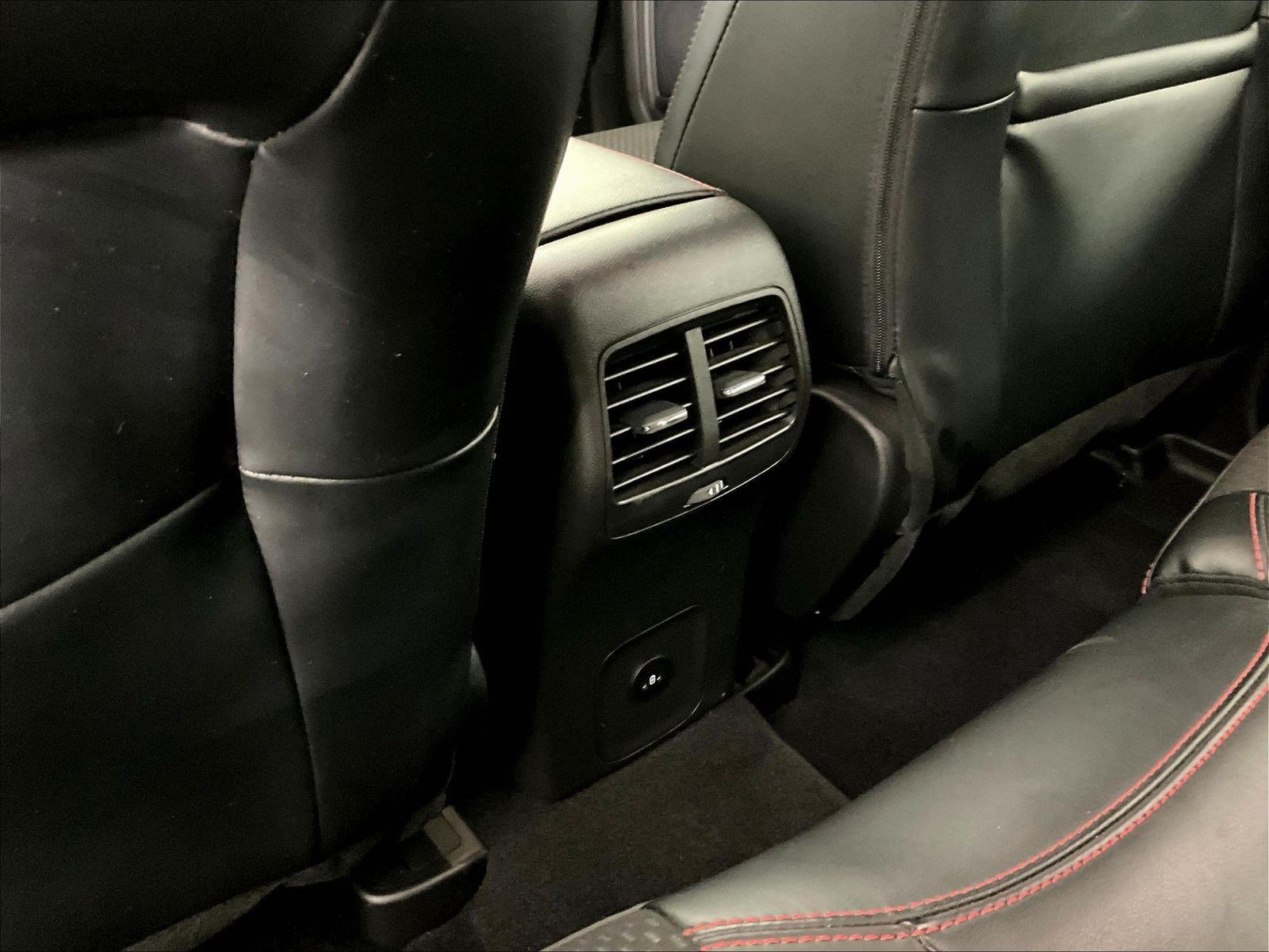 Used 2023 Ford Escape ST-Line Select AWD/4WD image 10
