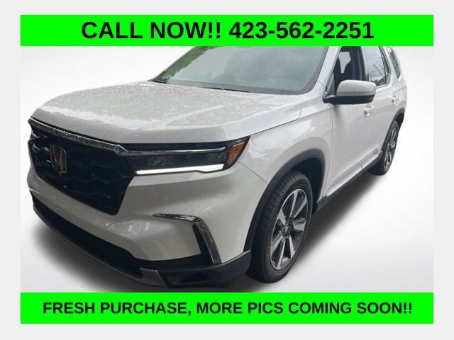 Used 2025 Honda Pilot Touring