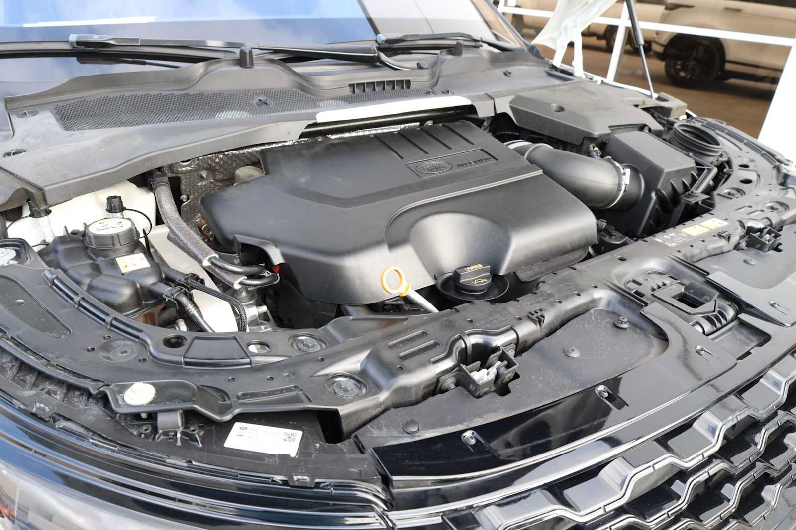 Used 2020 Land Rover Range Rover Evoque SE AWD/4WD image 47