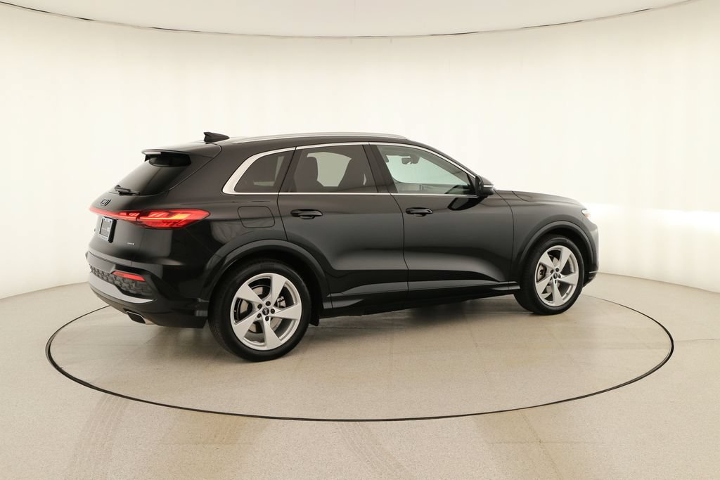 Certified 2025 Audi Q5 Prestige AWD/4WD image 7