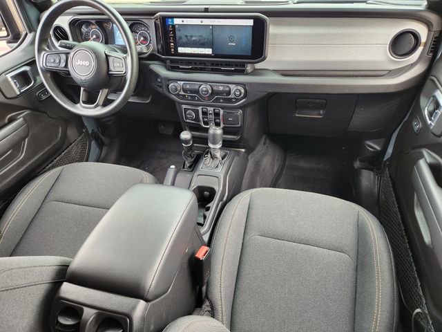 Certified 2025 Jeep Wrangler Sport image 23
