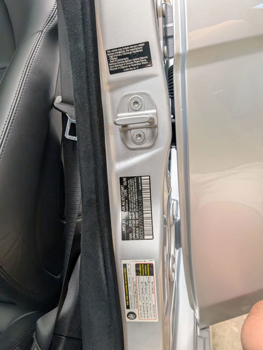 Used 2009 Mercedes-Benz C 63 AMG Sedan image 24