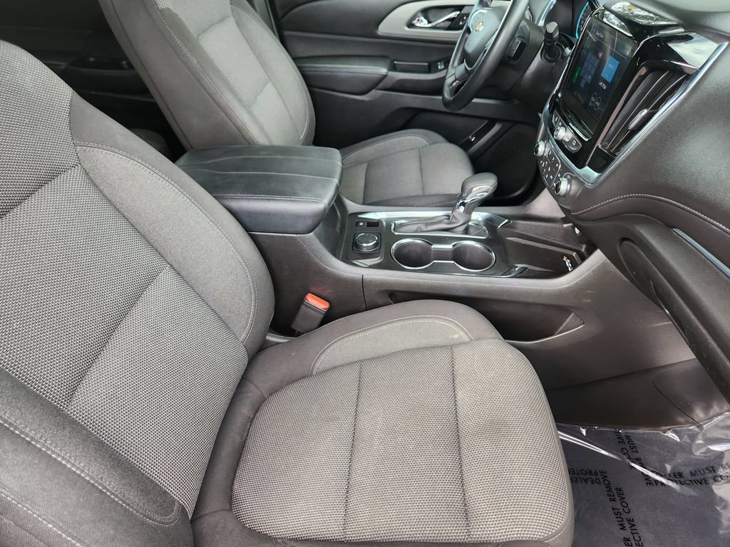 Used 2023 Chevrolet Traverse LT AWD/4WD image 5