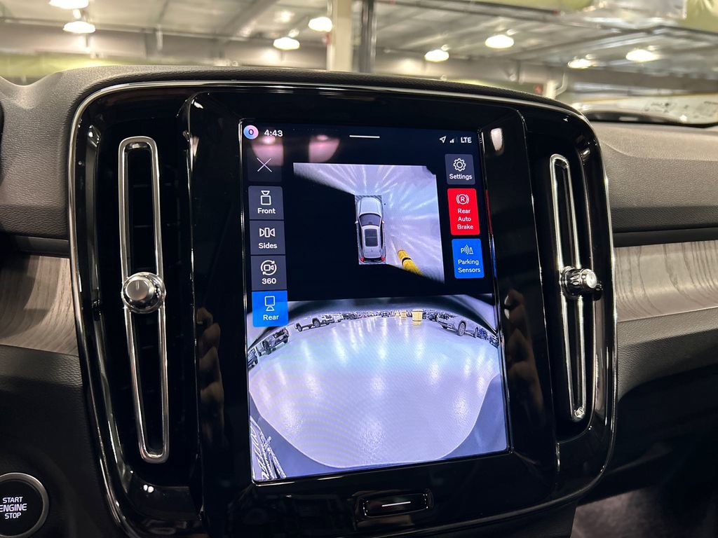 Used 2026 Volvo XC40 B5 Ultra w/ Climate Package image 17