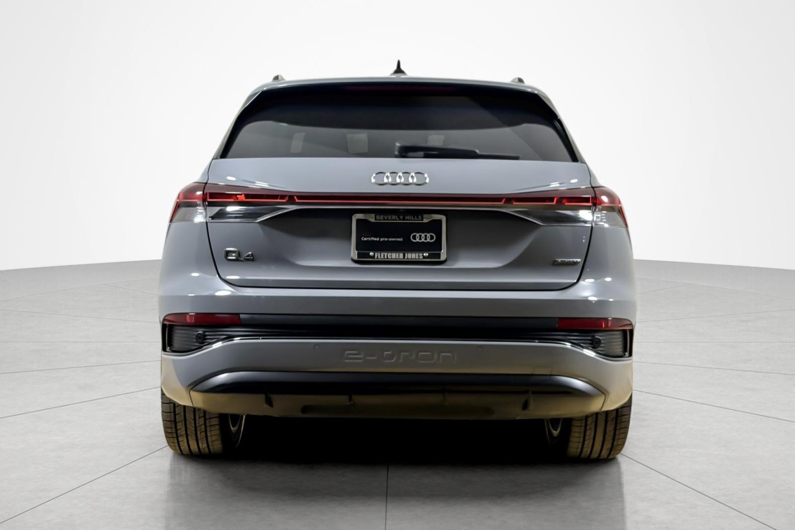 Certified 2024 Audi Q4 e-tron Premium Plus w/ Premium Plus AWD/4WD image 4