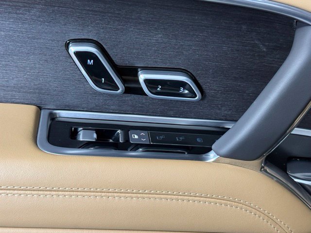 Certified 2023 Land Rover Range Rover Long Wheelbase Autobiography AWD/4WD image 20