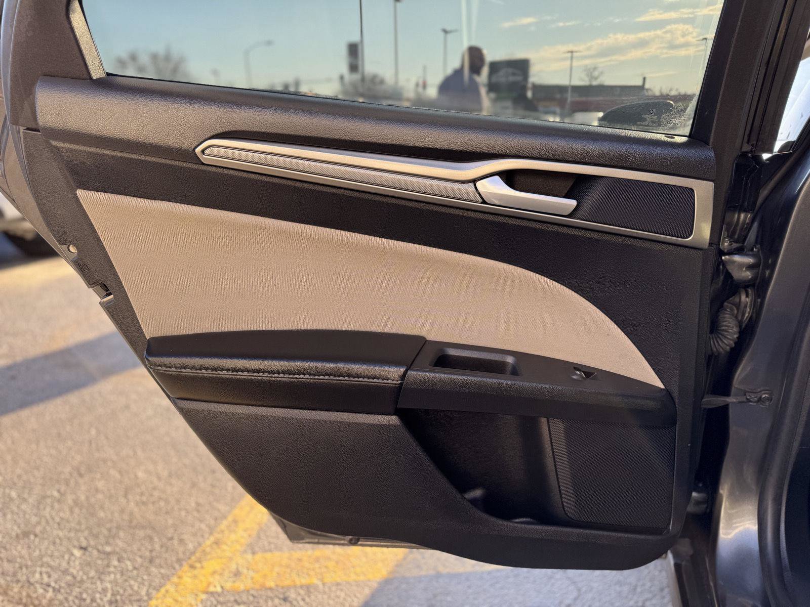 Used 2020 Ford Fusion S FWD image 23