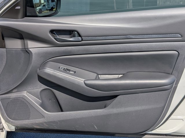 Certified 2025 Nissan Altima 2.5 S FWD image 29