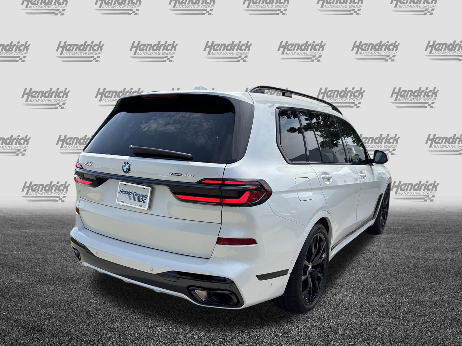 Used 2026 BMW X7 xDrive40i w/ M Sport Package AWD/4WD image 10