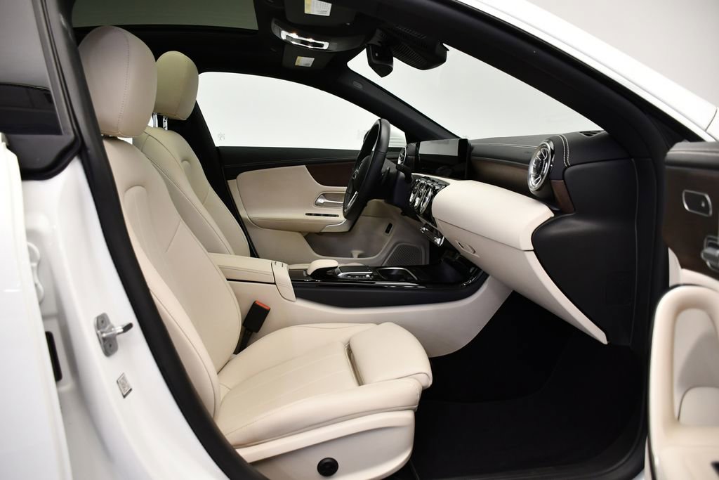 Used 2023 Mercedes-Benz CLA 250 CLA 250 image 47