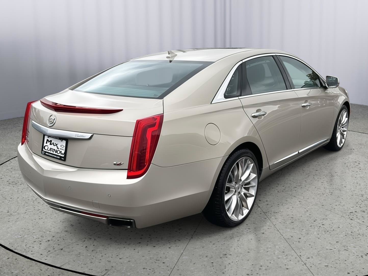 Used 2014 Cadillac XTS Platinum AWD/4WD image 5