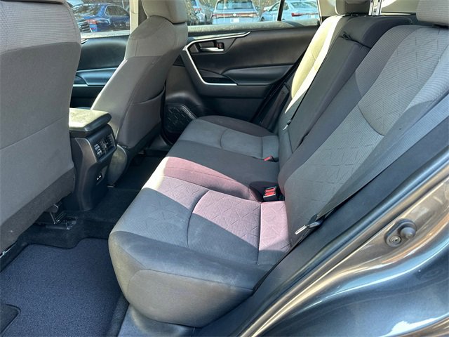 Used 2021 Toyota RAV4 XLE image 20