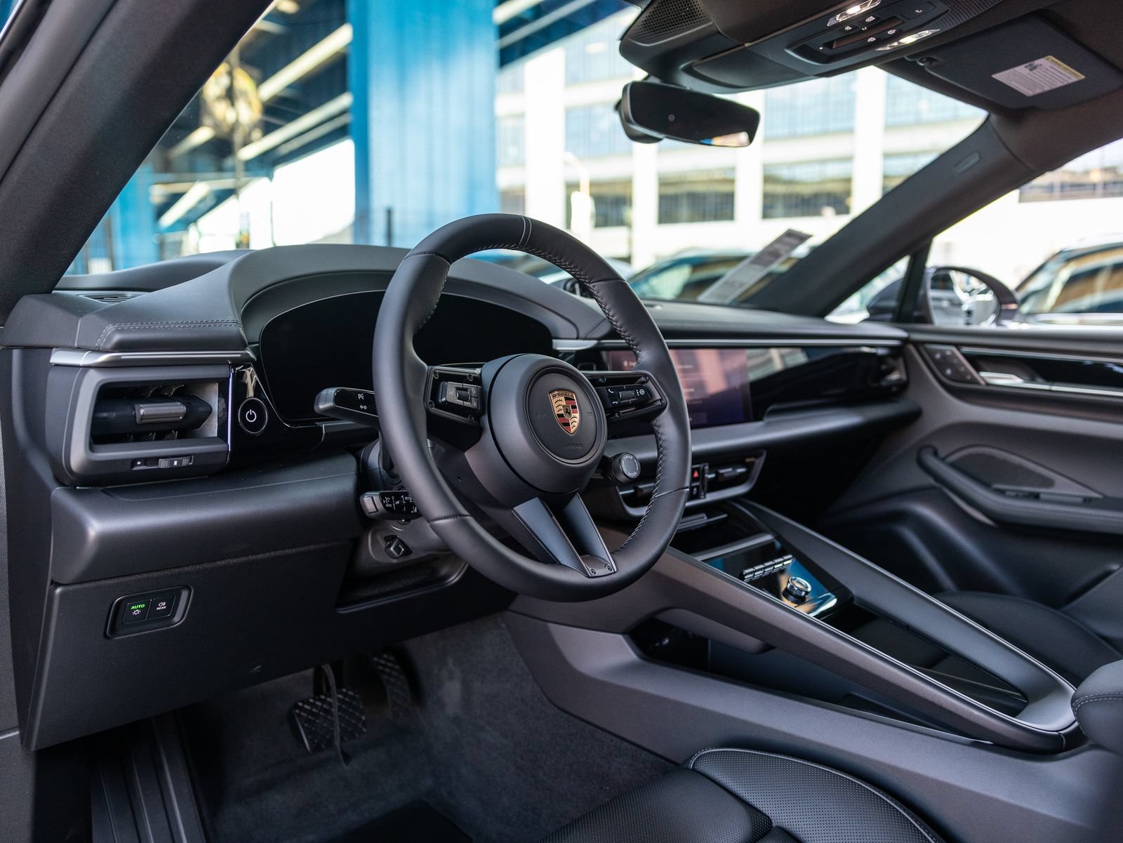 New 2026 Porsche Macan 4 Electric AWD/4WD image 4