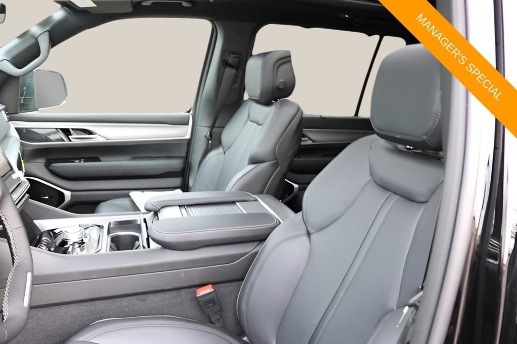 New 2026 Jeep Grand Wagoneer Limited AWD/4WD image 13