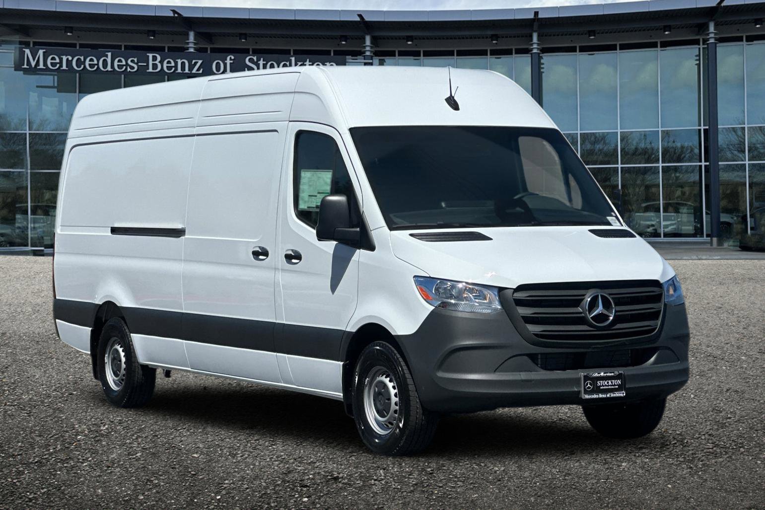 New 2025 Mercedes-Benz Sprinter 2500 image 2