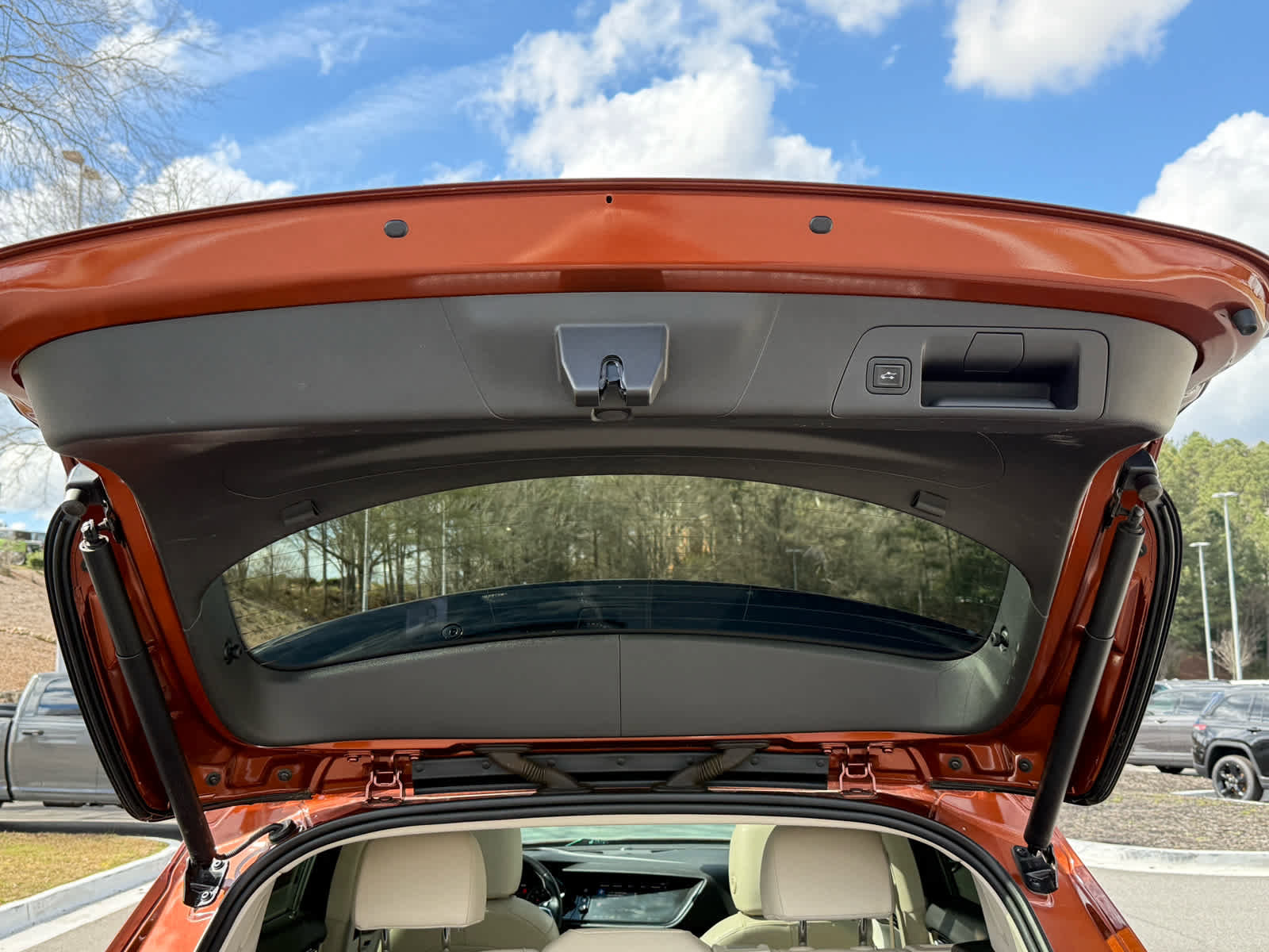 Used 2021 Buick Envision Essence image 30