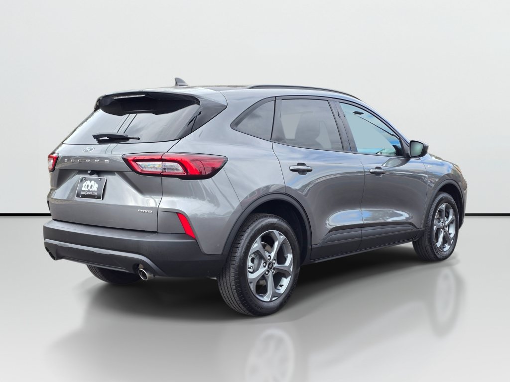 Used 2025 Ford Escape ST-Line Select AWD/4WD image 5