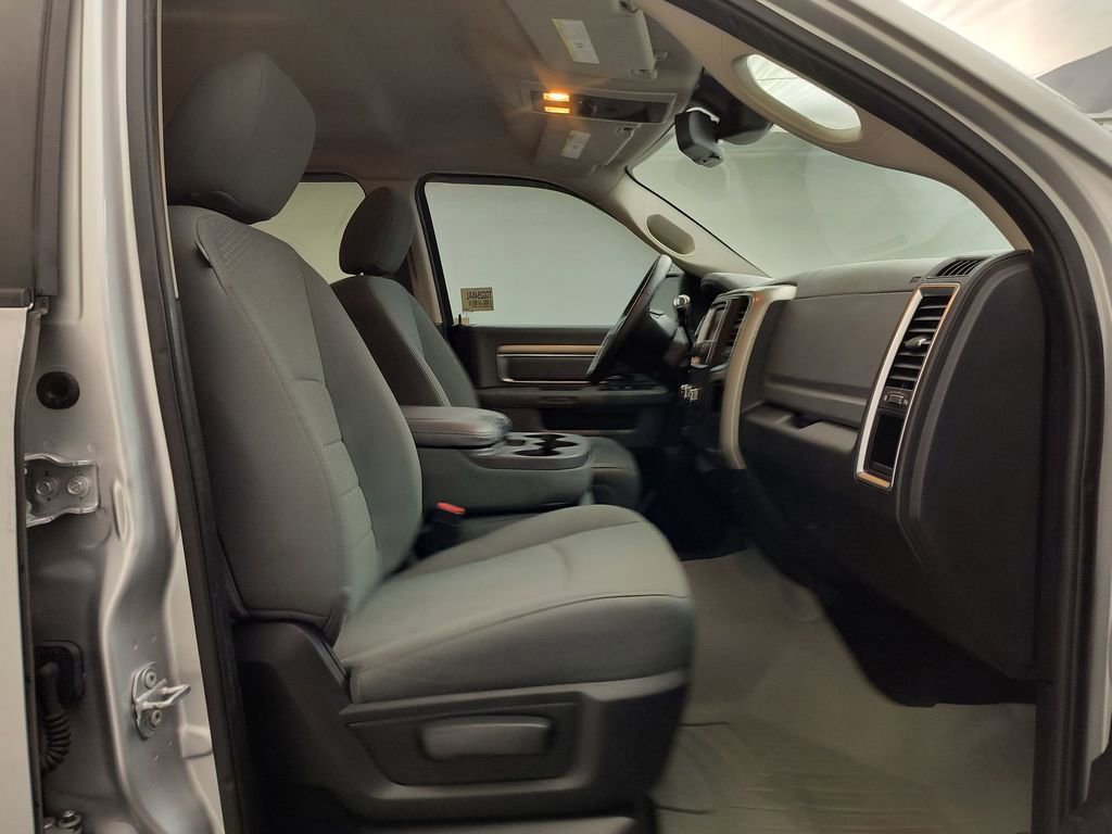 Used 2016 RAM 2500 SLT AWD/4WD image 26