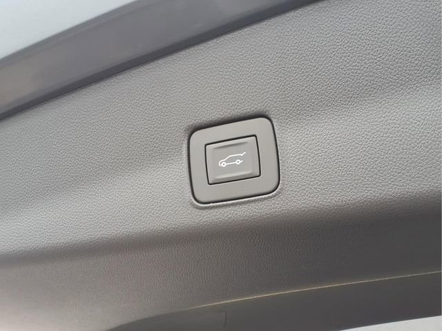 New 2026 Chevrolet TrailBlazer RS w/ Convenience Package FWD image 27