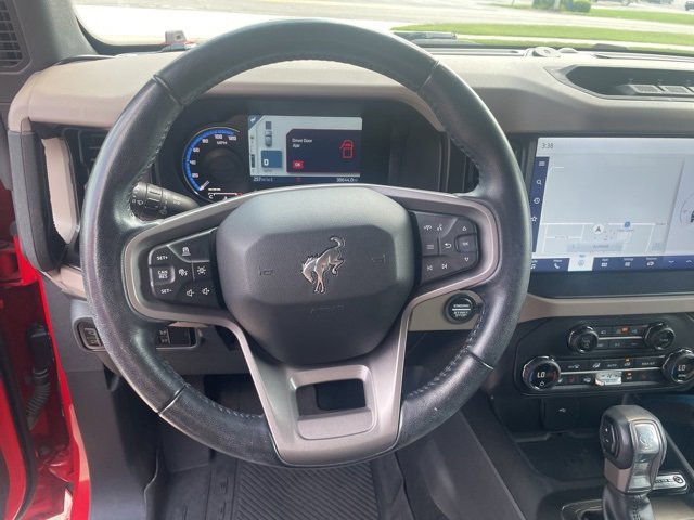 Used 2023 Ford Bronco Wildtrak image 22