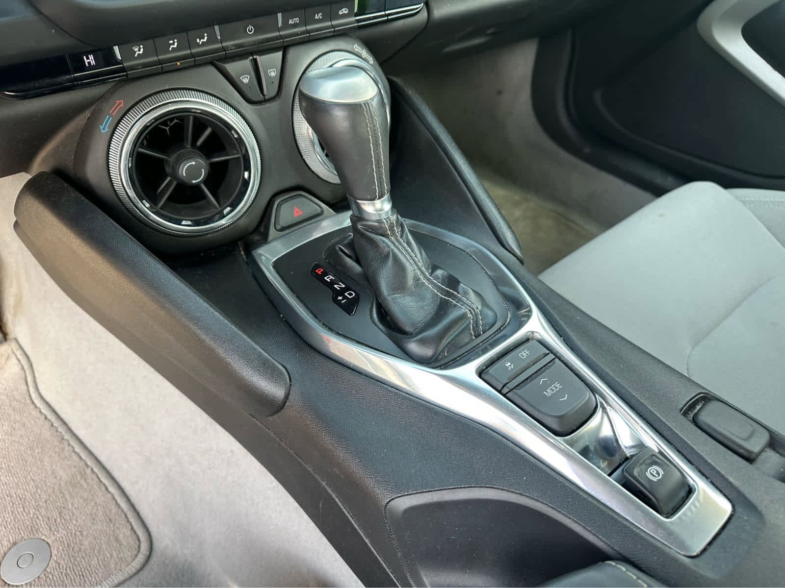 Used 2017 Chevrolet Camaro LT w/ RS Package RWD image 15