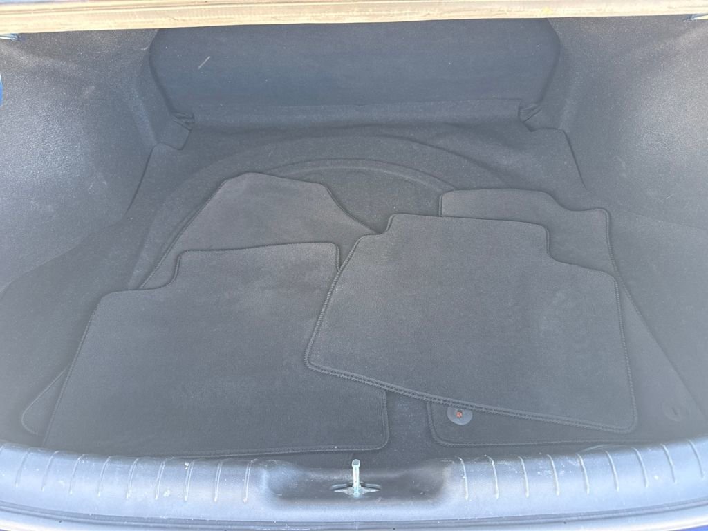 Used 2021 Hyundai Elantra SE image 27