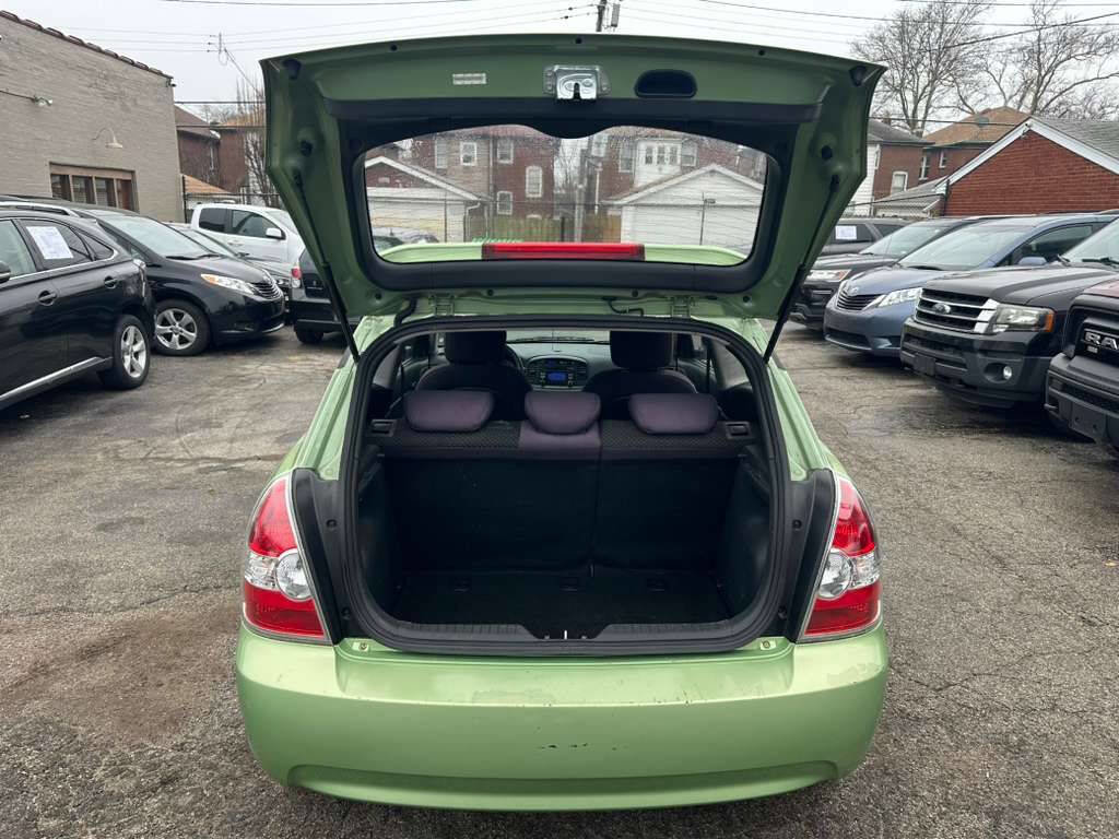 Used 2010 Hyundai Accent GS w/ Premium Pkg 3 image 23