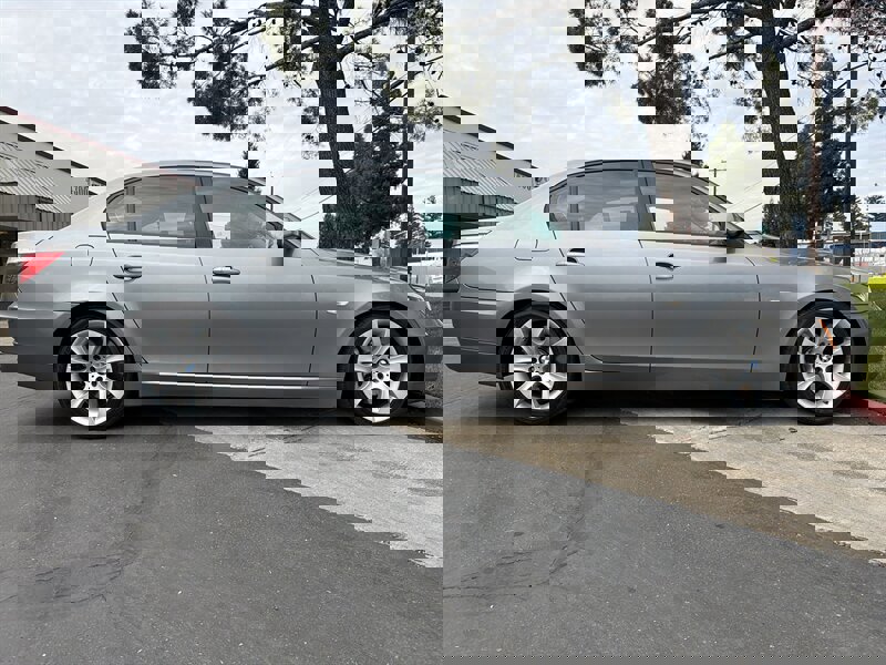 Used 2009 BMW 535i 535i image 13