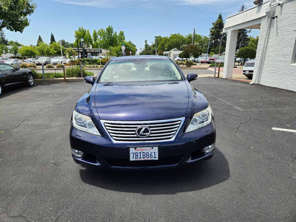 Used 2010 Lexus LS 460 RWD image 9
