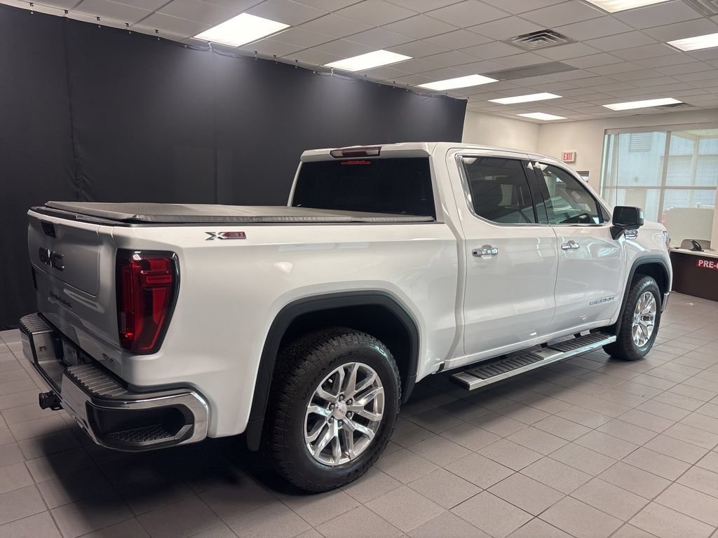 Used 2022 GMC Sierra 1500 SLT AWD/4WD image 3