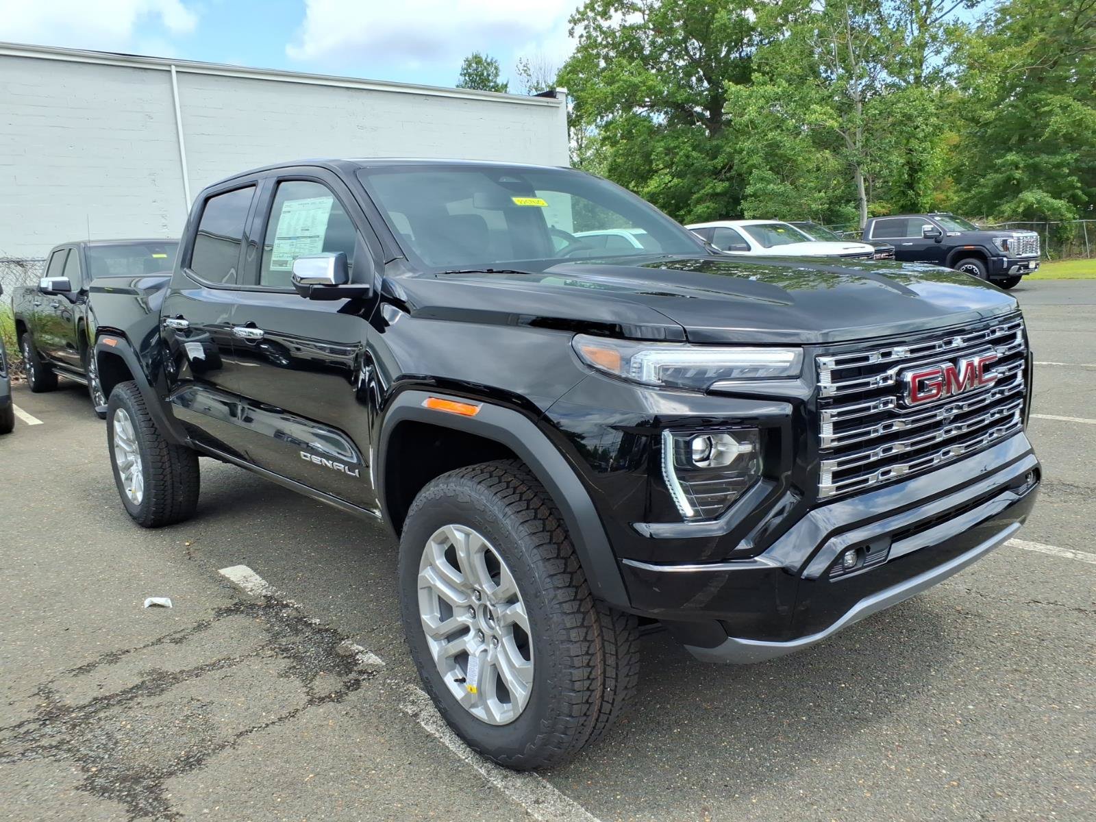 New 2026 GMC Canyon Denali w/ LPO, Denali Black Edition