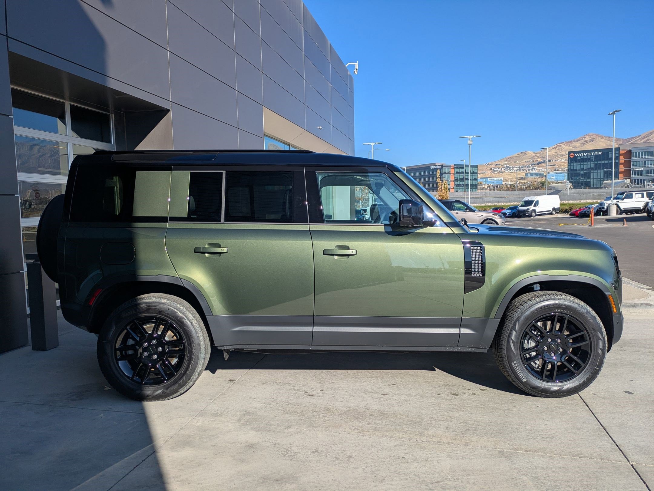 New 2026 Land Rover Defender 110 S image 4