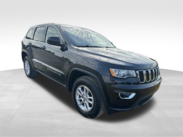 Used 2018 Jeep Grand Cherokee Laredo AWD/4WD image 3