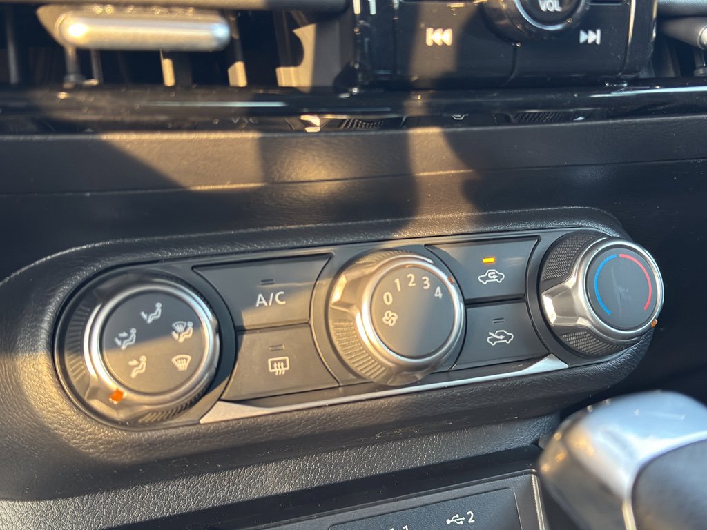 New 2026 Nissan Kicks S image 26