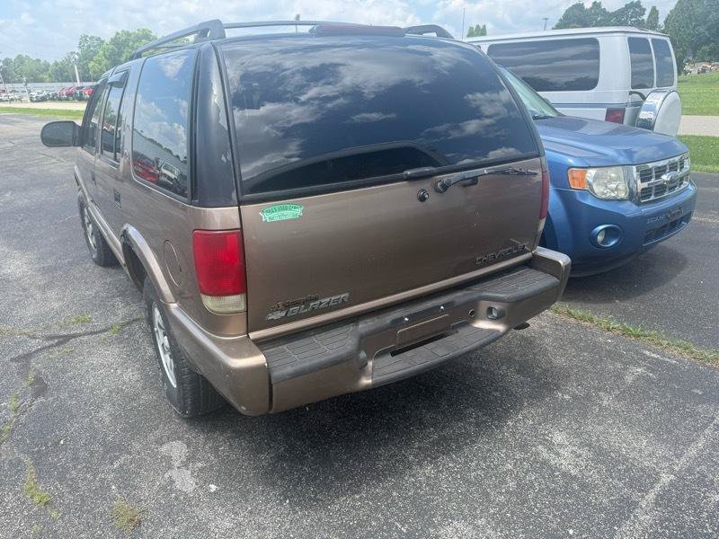Used 2003 Chevrolet Blazer LS w/ Preferred Equipment Group AWD/4WD image 6